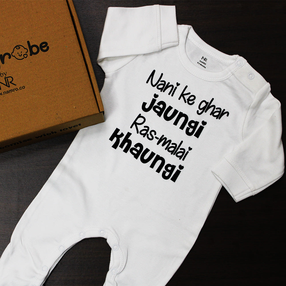 "Custom baby Jumpsuit with name and special design for gifts or photo shoots."