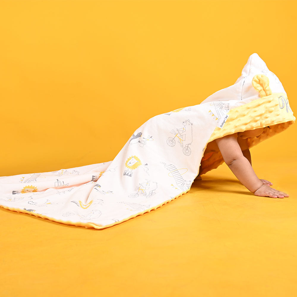  Babyrobe Lion Minky Blanket "Baby gift" Cute and humorous blanket featuring playful .
