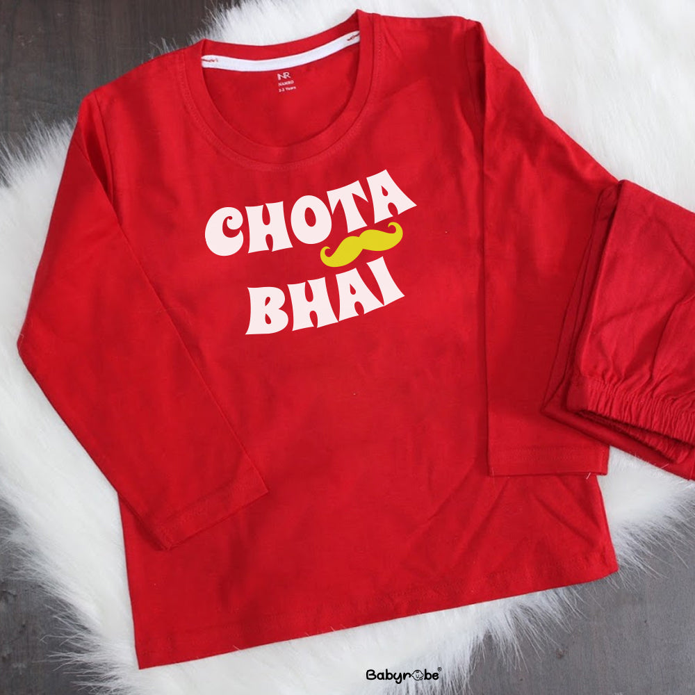 " T-Shirt_Pajama Set with name and special design."